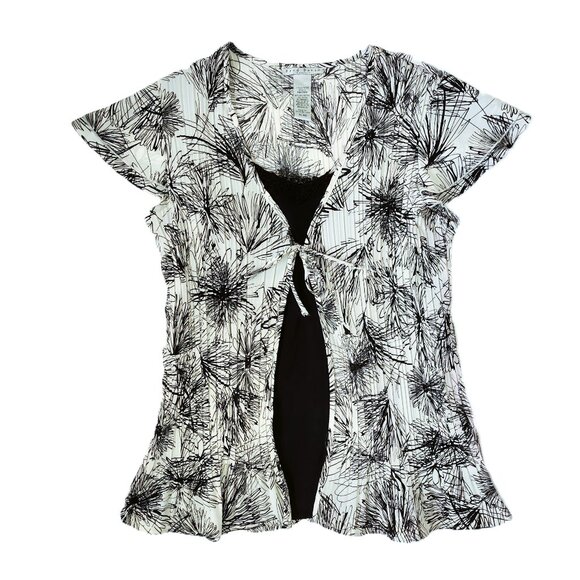 *New Low Price* Black & White Crinkle Layered Blouse - Picture 2 of 6